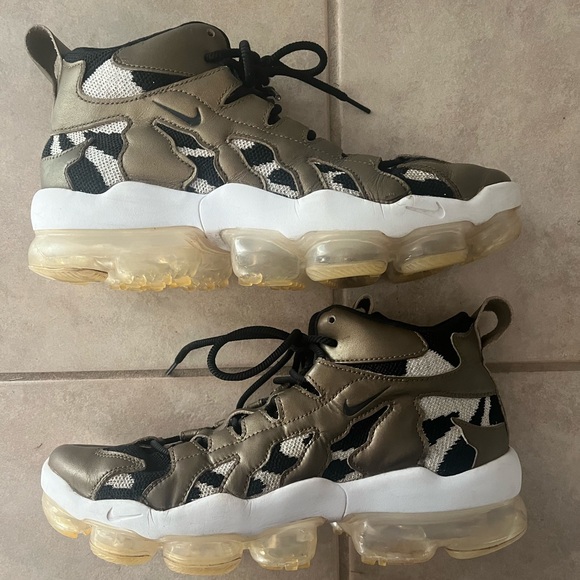 Nike Other - Nike Air VaporMax Gliese Metallic Gold Basketball Shoes